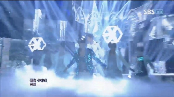 十三年前的今天(120617),EXO-K 带来的现场舞台