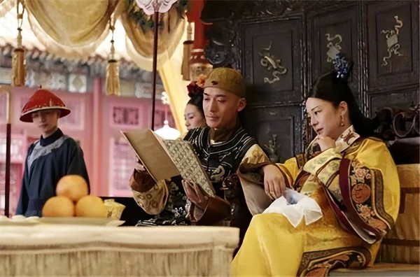 慈禧一生只写了1首诗，却被编入小学教材，如今大家耳熟能详