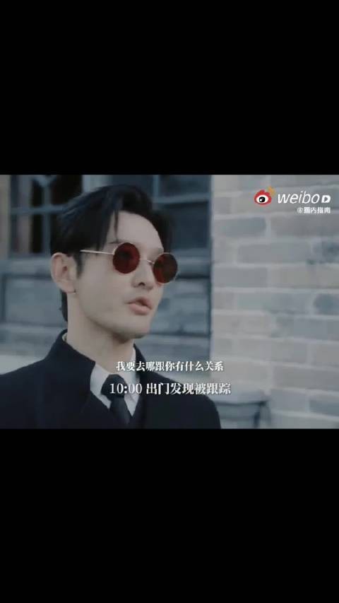 《潜渊》里梁朔简直是“六边形战士”!
