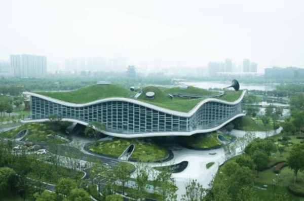 在水一方科幻馆揭幕 上海新增《三体》主题娱乐体验空间