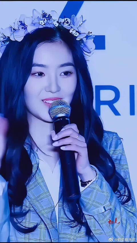 裴姐和iu你们更喜欢谁，裴珠泫又美又飒的南韩女神