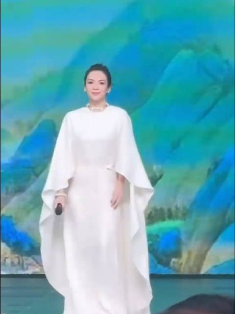 谁懂章子怡走这几步的含金量!