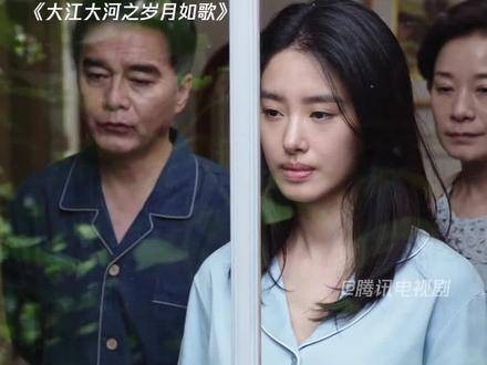 子杨巡跪地致歉,真千金思申瞬间失望透顶