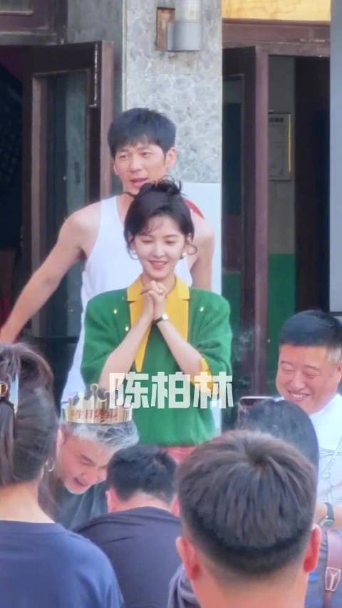 白宇、章若楠《冬去春来》剧组同框路透