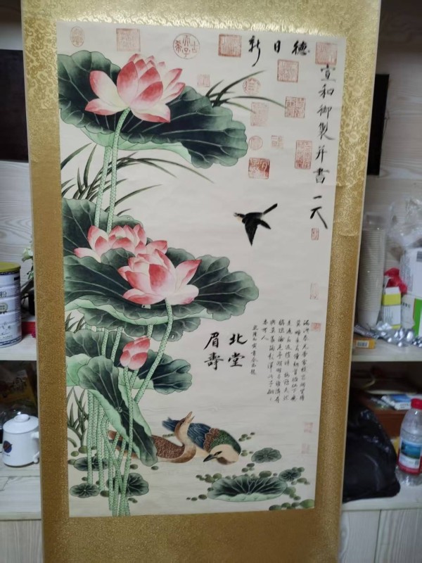 宋徽宗《荷花鸳鸯图》：宋代院体花鸟的巅峰之作