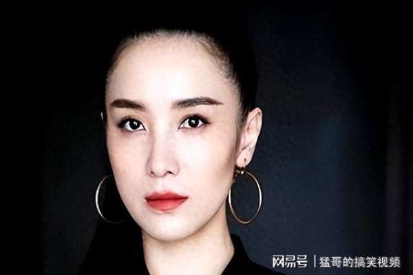 宋佳的爱情，不值一提。