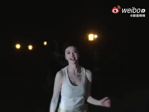 景甜视频甜度超标，网友直呼找不到退出键