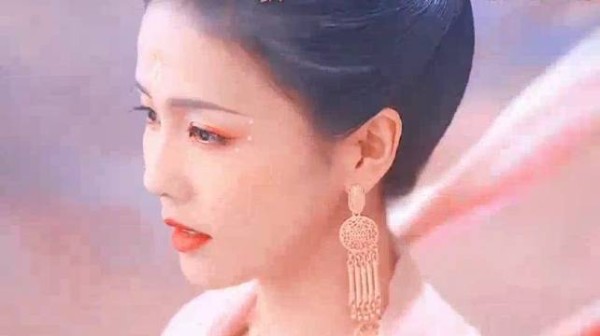 长月烬明:黎苏苏到离开才发现原来澹台烬一直都是有爱的