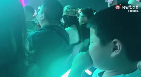 陈小春跨时代魅力不减，巡演点燃青春