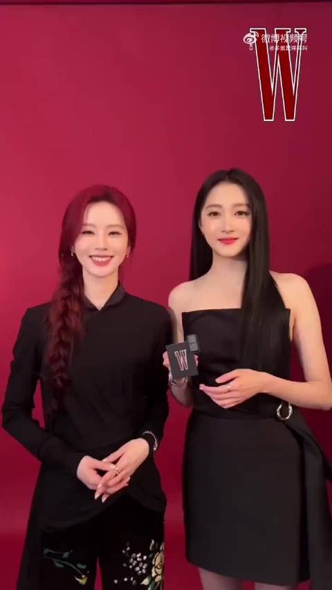 刘诗诗关晓彤气质出众获赞