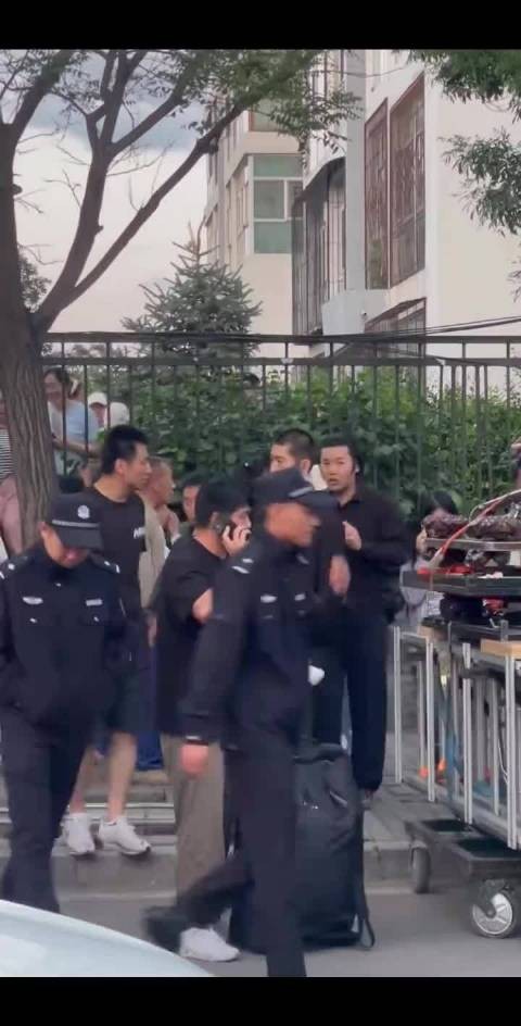 张翰寸头造型获赞,清爽形象颠覆以往