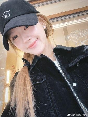 网求旗下经纪公司「出手签走赵露思」　于正亲发声：被自己人背刺