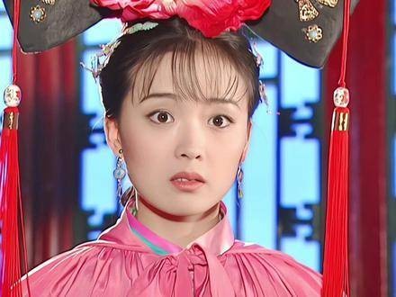 晴格格与友人月下畅谈引紫薇醋意