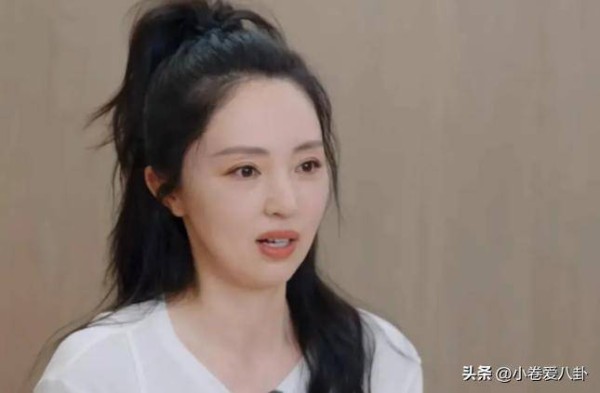 董璇自曝保释前夫细节：电话断联瞬间后背发凉，全靠好姐妹帮忙