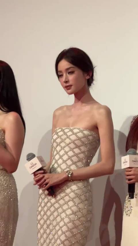 娜扎简直也太漂亮了吧，真的是有一种与众不同的美