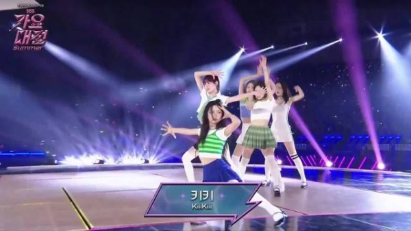 kiiikiii的最新打歌舞台，是五个活力少女
