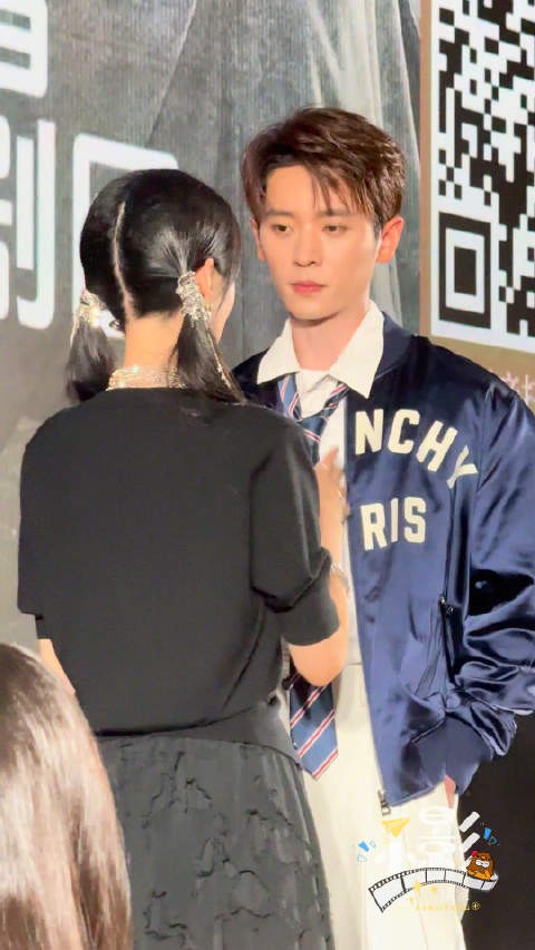 丞磊粤语表白周也