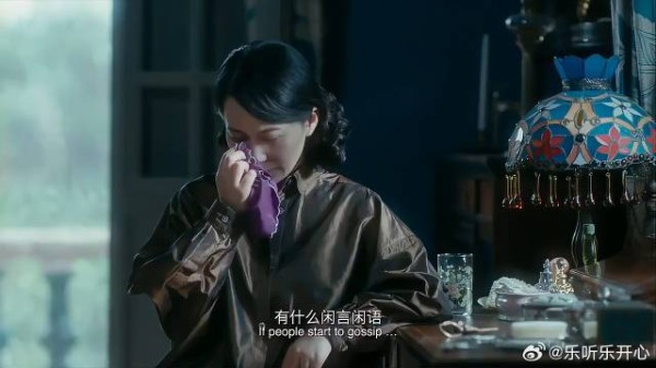 屋子里所有人都各怀鬼胎，姑妈和薇龙这段对话，太隐晦