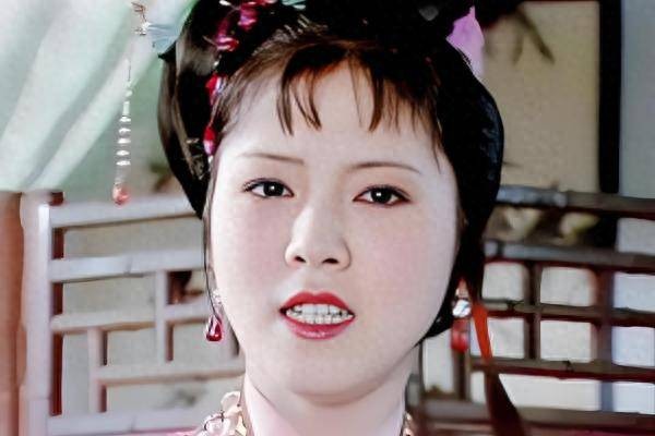 谁能想到：袭人和宝玉云雨竟是一场局？红楼梦魔道高人：出手如神