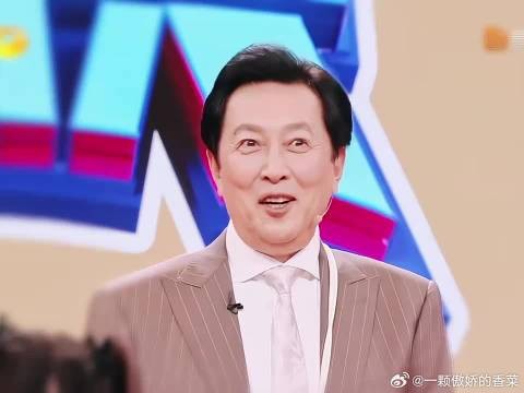 “音乐一响，甜妹登场”
