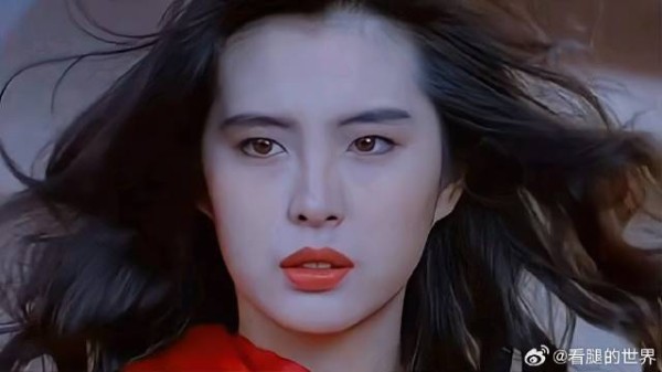 传奇美女王祖贤，年轻时的气质有多绝？