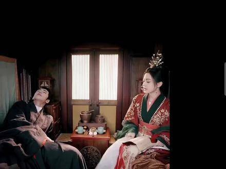 裴大人赖床靠妻子吻醒，张凌赫赵今麦新剧《度华年》片段引关注