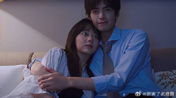 尖尖看电视吃水果，凌霄当场求婚，一反应凌霄秒懂