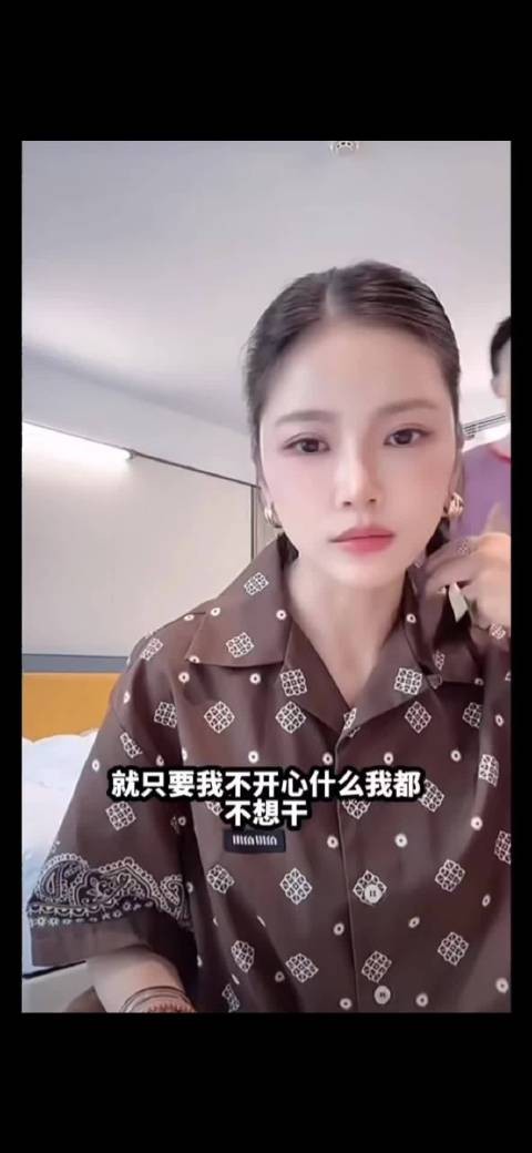 王灿称杜淳无戏拍成助理，自曝强势有主见不靠生子拴夫