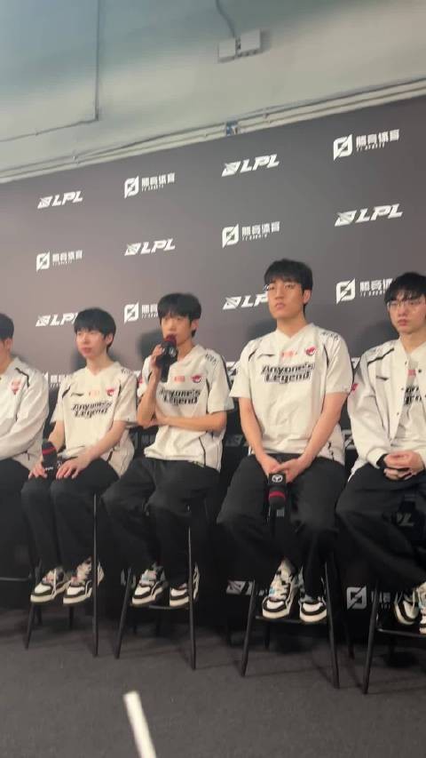 AL击败不败BLG，Shanks称发挥好可胜强队