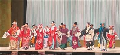 “让更多岛内青年感受戏曲之美”