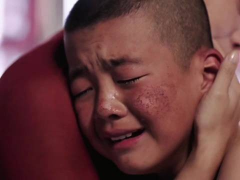 在青春期，碰到柳岩这样的嫂子，哪个小伙子顶得住啊