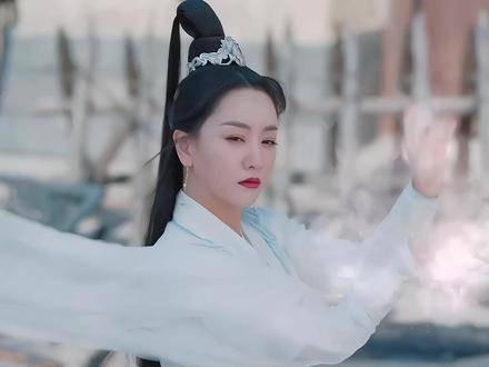好久没见到这样的群戏场面了,终于不再是孤军奋战!