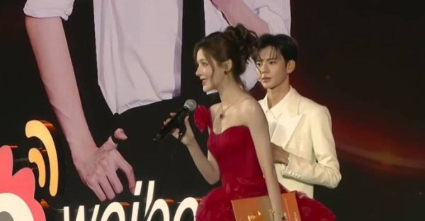 现场直拍的领奖！