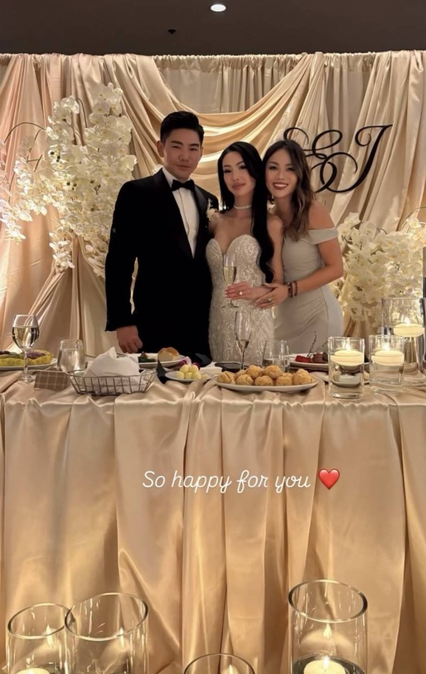 孔子第76代孙在美国办婚礼，场面盛大外国人居多，妻子是大马名媛