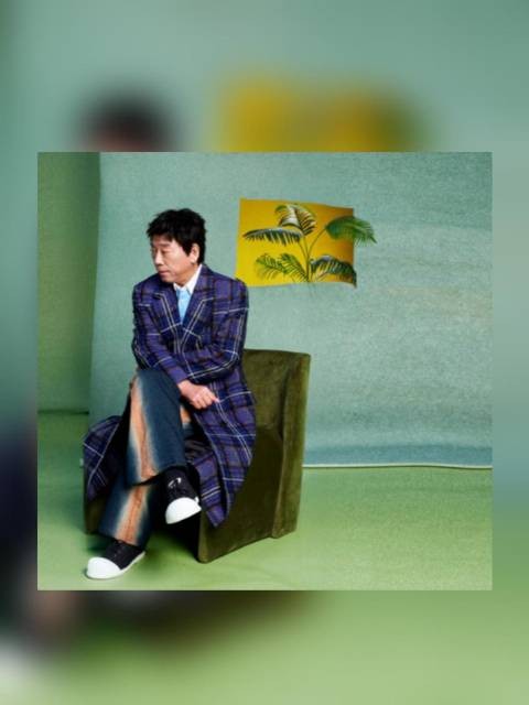 魏建军首拍时尚大片挑战叔系男神造型，回应不代言自家产品
