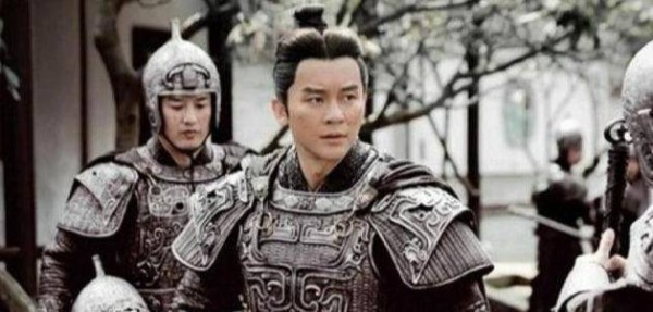 三国演义中最蠢的七个人，关羽第二，马谡第五