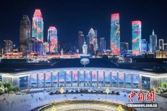 天津“海河之夜”灯光秀上新迎上合