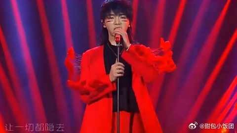 华晨宇荣获《歌手》冠军，唱歌被骂难听，歌王之名实至名归？