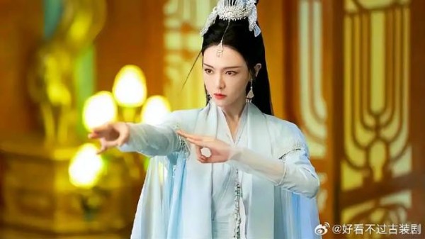 《念无双》 一场中年古偶的灾难美学