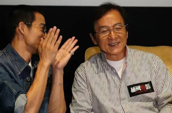 成龙有望回港拍新片，计划合作杨紫琼
