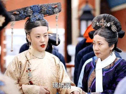 回想起昔日的自己，甄嬛感慨万千