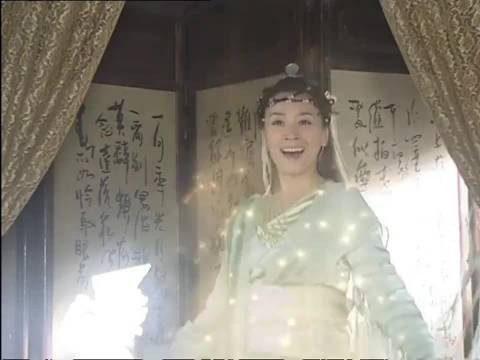 杯仙帮女王实现三个愿望,看似让人羡慕,却却毁了女王的一生