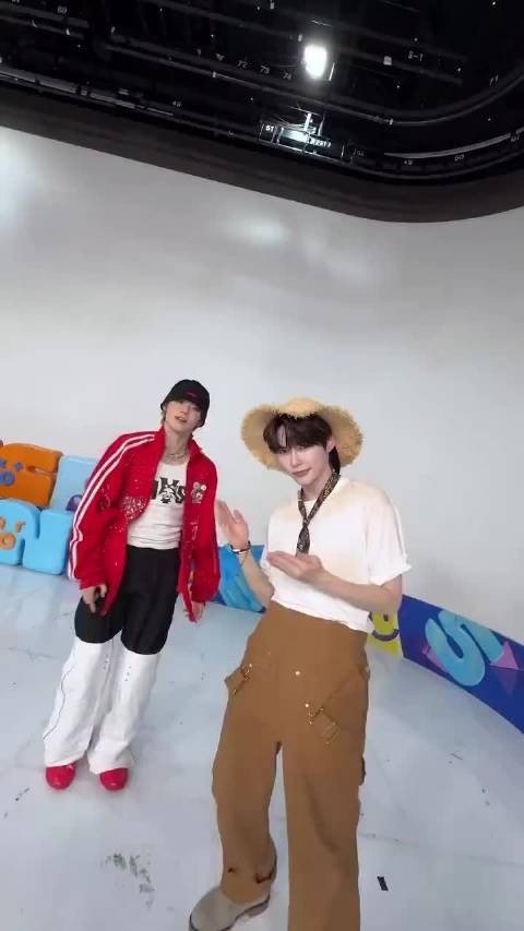 成韩彬 x 崔然竣《ICONIK》Cha .