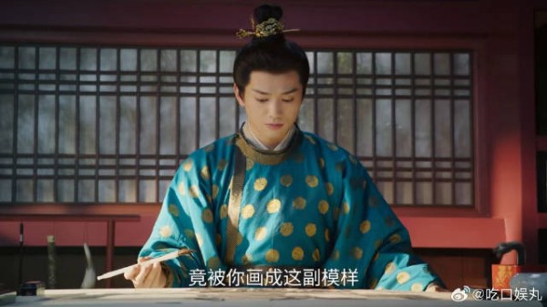 梅四听玄蛇口述画妖,玄蛇看到他作品,顿时气得翻白眼