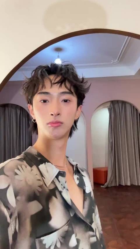 恩利新歌《luvaboy》邀宋佳合拍，姐弟共舞欢乐十足