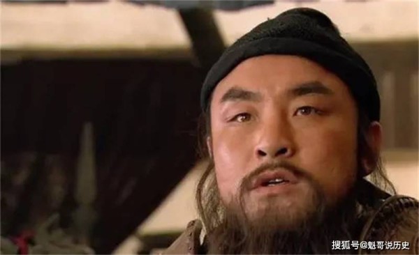 水浒中，为何好汉都投奔宋江，却无人投奔方腊？说出原因很现实