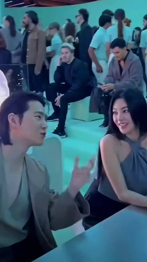 他们两个的同框给人一种很惊喜的感觉