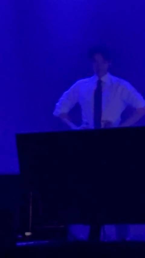 李钟硕跳了whiplash! 现在跟iu越来越像了