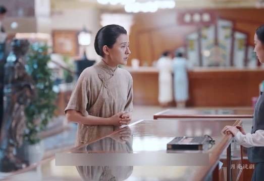 《灼灼韶华》乡下女人第一次进商场，就立志要在这里找一份工作