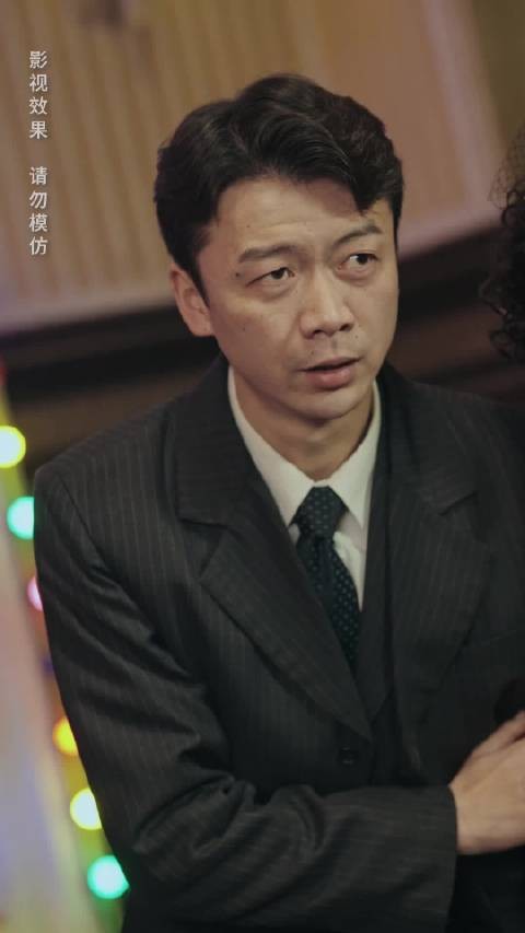 短剧·上海滩之陈真-第21集-陈真，一个来自小镇的青年，为了救治妹妹的重病，毅然决然地带着她来到了繁华的大上海。在这个充
